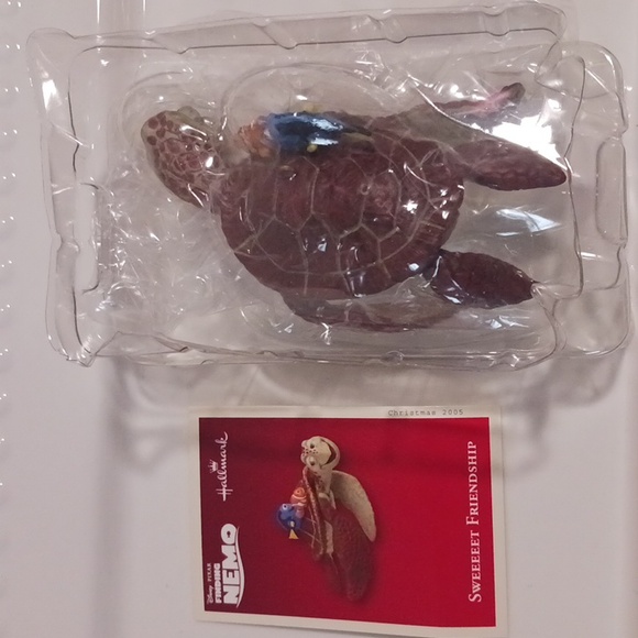 Hallmark Finding Nemo "Sweeeet Friendship" Keepsake Ornament 🐟🐠🐡 - Picture 9 of 12